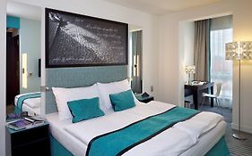 Red & Blue Design Hotel Prague